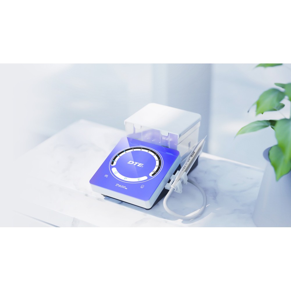 Woodpecker DTE D600 LED Ultrasonic Piezo Scaler